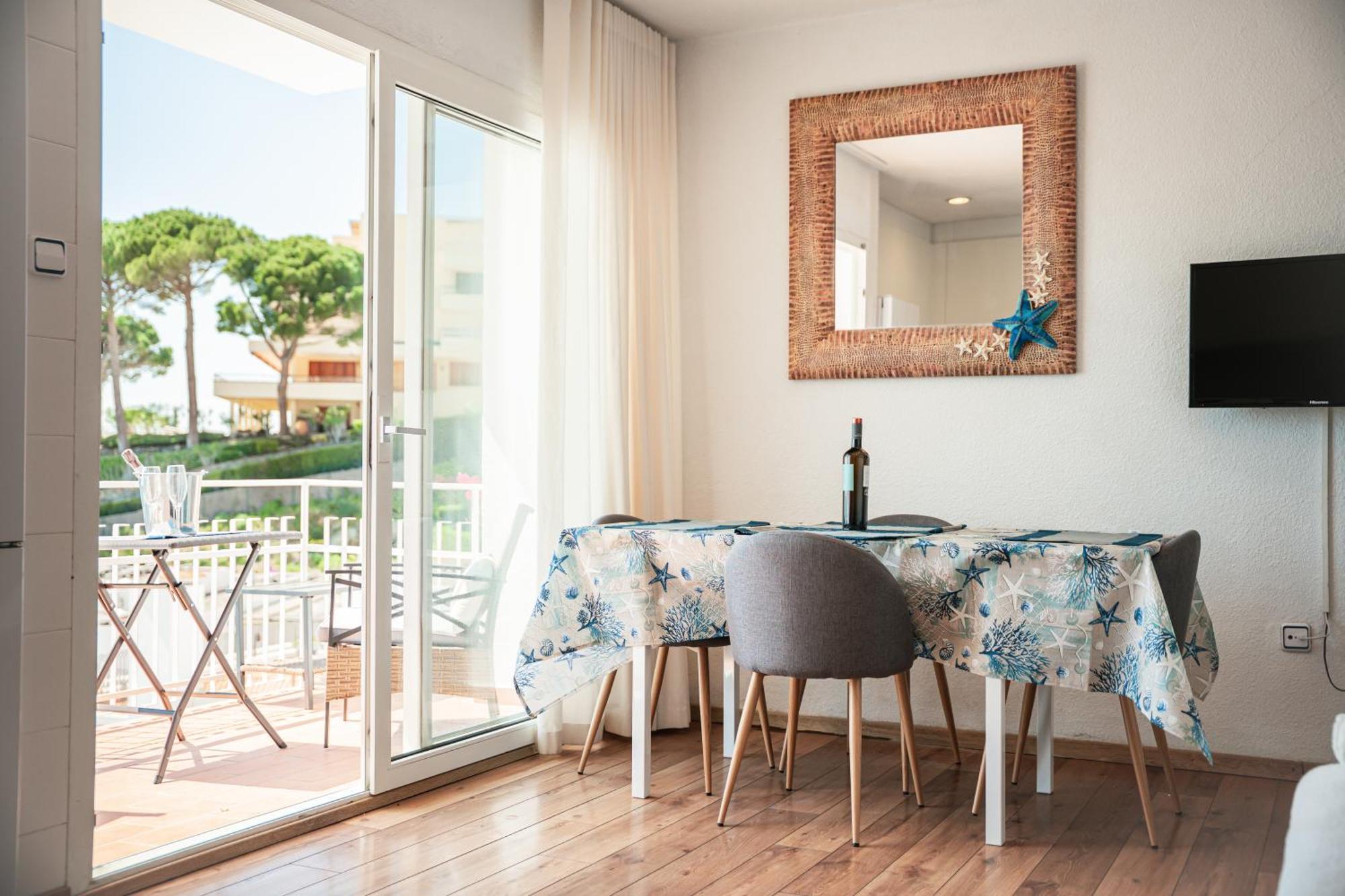 Santa Llucia Apartaments Rosas Exteriör bild