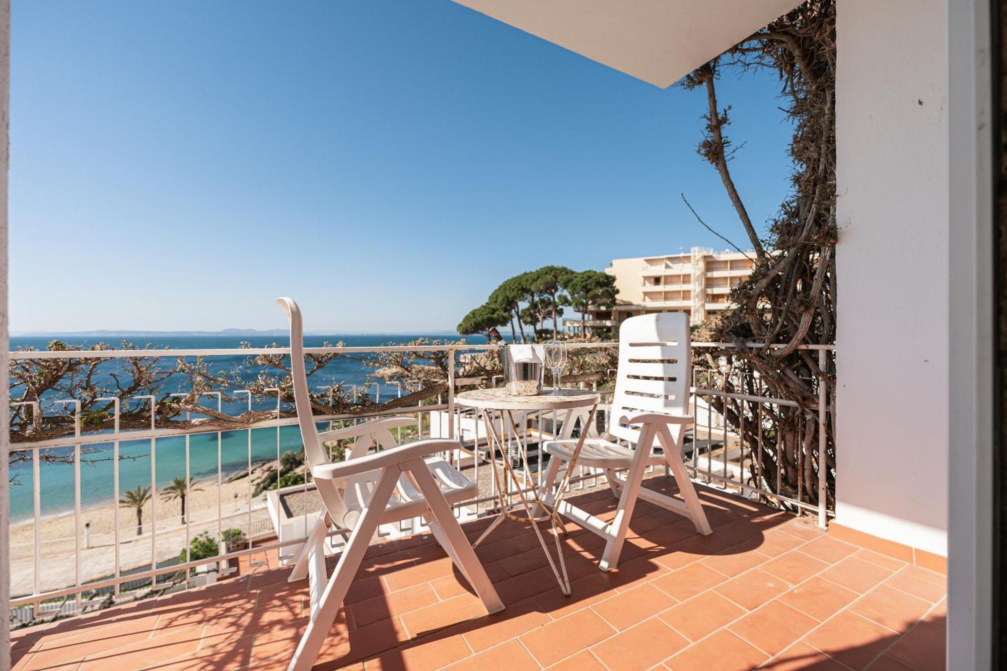 Santa Llucia Apartaments Rosas Exteriör bild